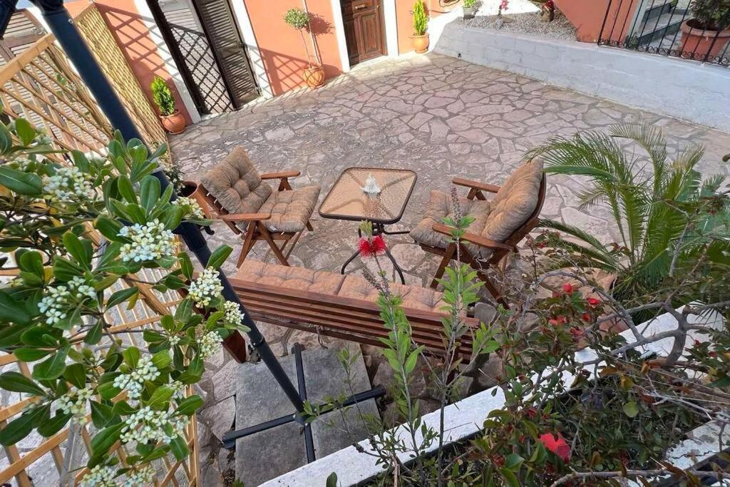Akis Apartment Evropouloi Ngoại thất bức ảnh